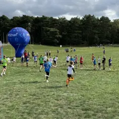 Bieg na 800 m w szkole podstawowej: czasy i oceny uczniów