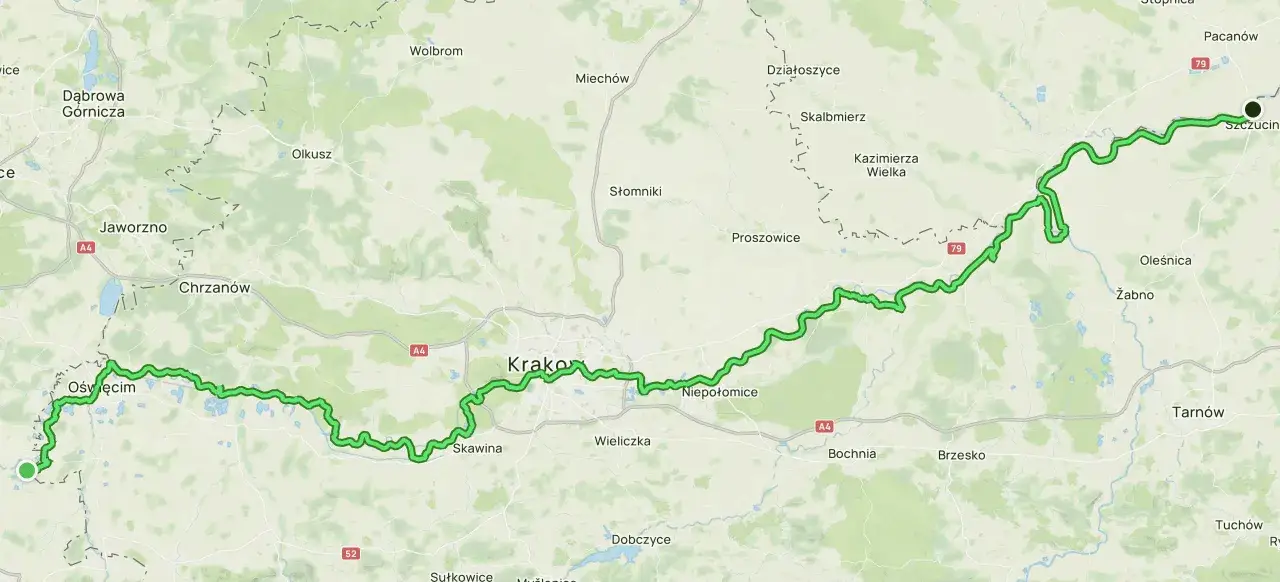 Mapa pokazuje przebieg wiślanej trasy rowerowej od Oświęcimia przez Kraków aż do Szczucina.