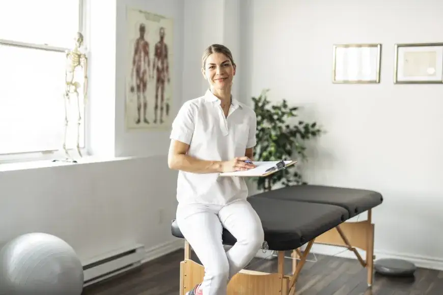 Zdjęcie Koszulka dla fizjoterapeuty: Komfort i styl w pracy z pacjentami