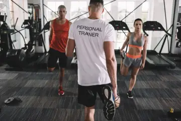 Rozgrzewka jakie ćwiczenia wybrać, aby uniknąć kontuzji przed treningiem